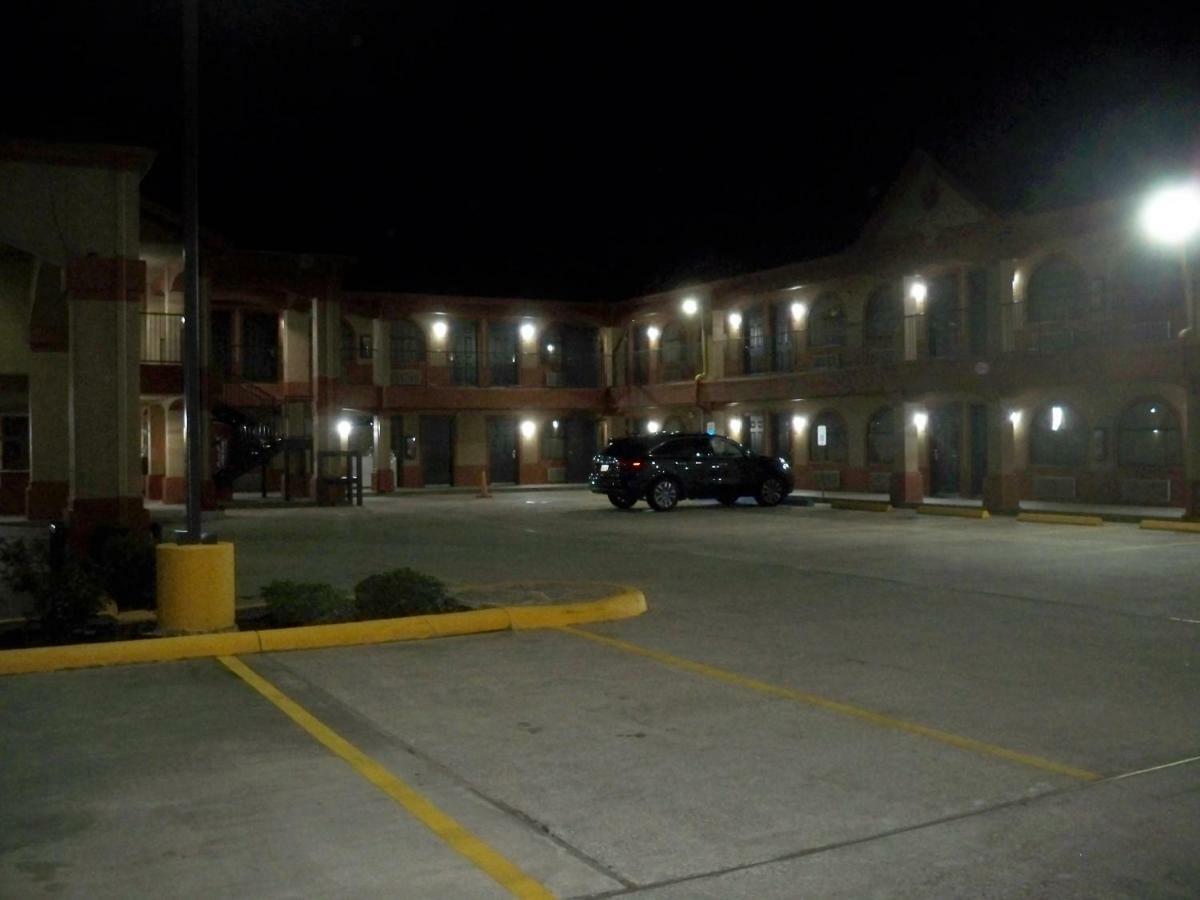 Scottish Inn And Suites Beaumont Exterior foto